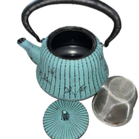 Tetsubin Japanese Cast Iron Kettle Tea Pot Marked w/ Teal Stainless Infuser - Picture 4 of 11